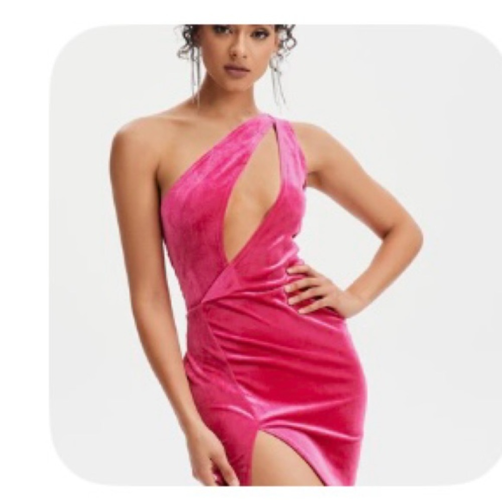 One-Shoulder Fuchsia Velvet Cocktail Dress
